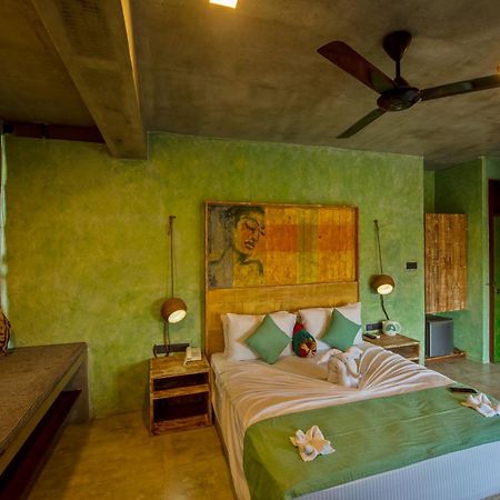 White Moon Resort Гампа Екстериор снимка